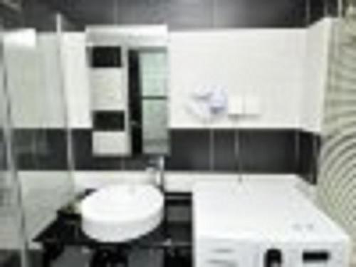 Гуанчжоу: Private Enjoy Home Rui An Apartment