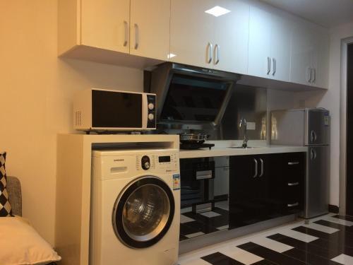 Гуанчжоу: Private Enjoy Home Rui An Apartment