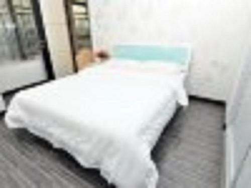 Гуанчжоу: Private Enjoy Home Rui An Apartment