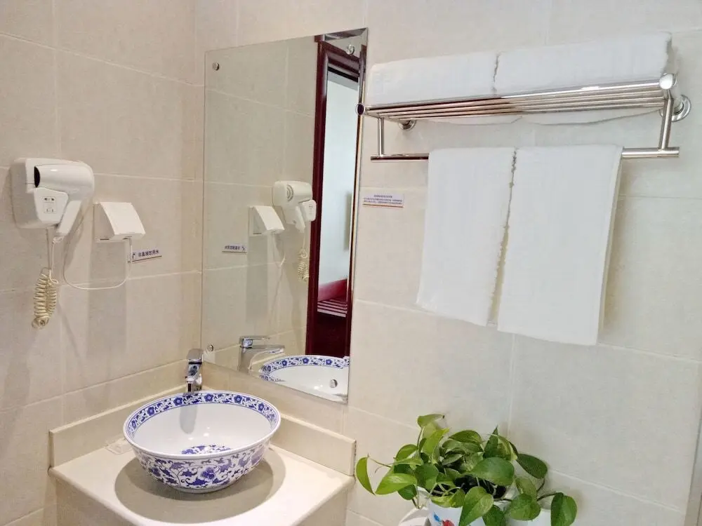 Цзюцюань: Super 8 Hotel Dunhuang Feng Qing Cheng