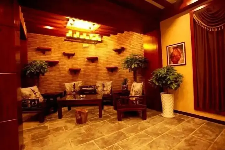 Чжанцзяцзе: He Xi Inn