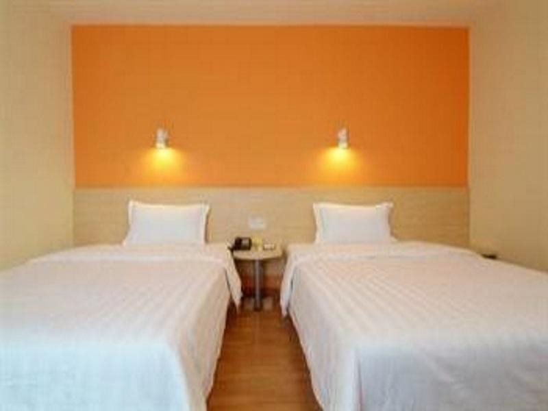 Куньмин: 7Days Inn Kunming Wu Jing Lu Tong Son Lane Station Branch