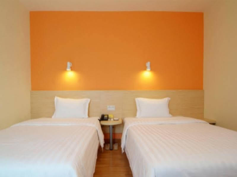 Шэньчжэнь: 7Days Inn Shenzhen Luohu Kouan