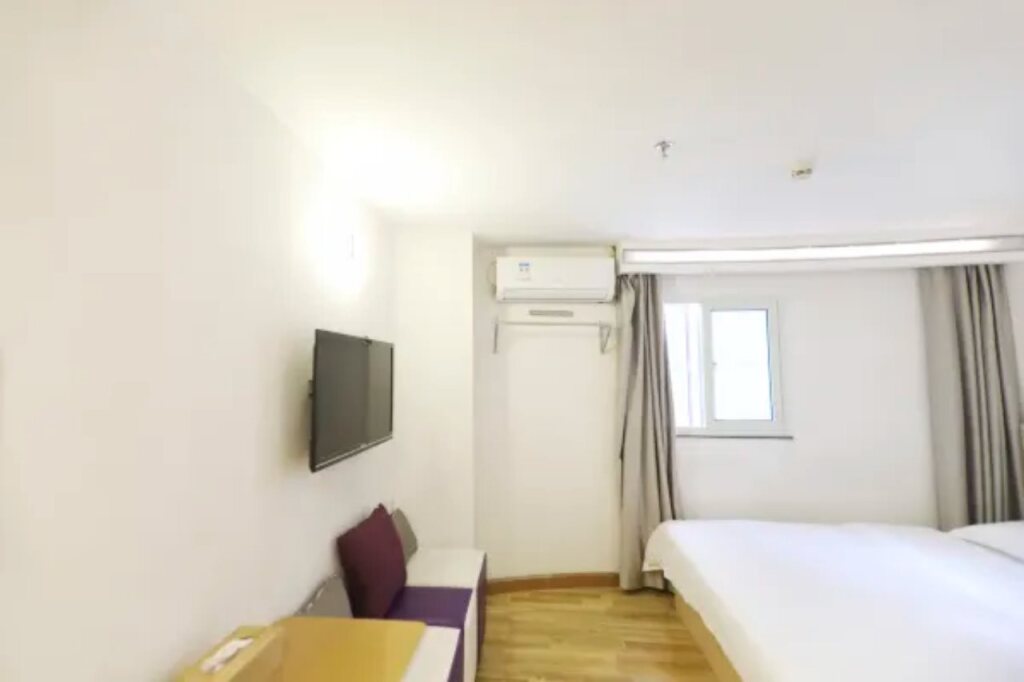 Шэньчжэнь: 7Days Inn Shenzhen Longgang Nanlian Metro Station Branch