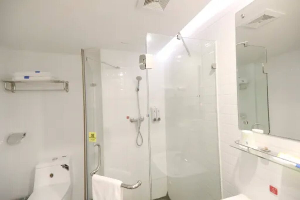 Шэньчжэнь: 7Days Inn Shenzhen Longgang Nanlian Metro Station Branch