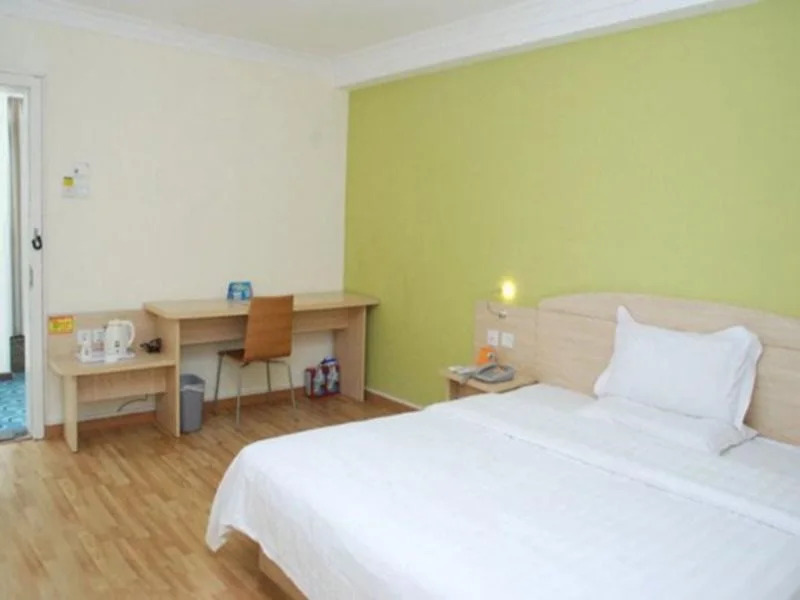 Шэньчжэнь: 7Days Inn Shenzhen Hong Ling Subway Stataion