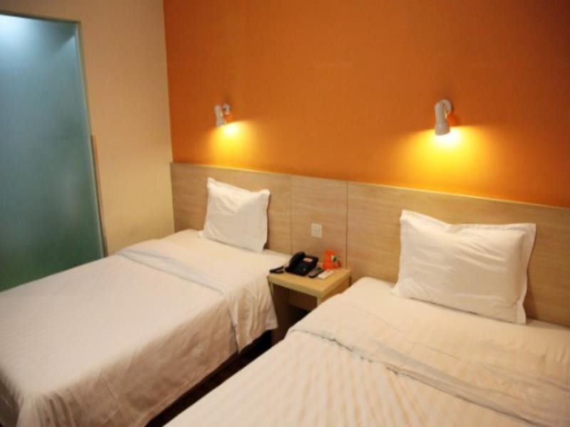 Наньчан: 7 Days Inn Nanchang Bayi Square