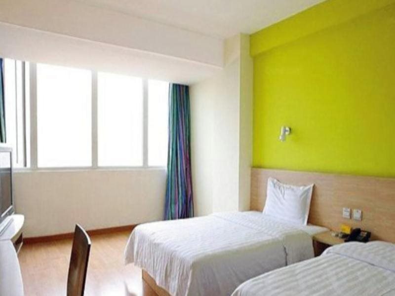 Гуйян: 7Days Inn Guiyang Yanwu Street