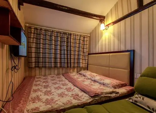 Цзясинь: Xitang the Wizard of OZ Inn