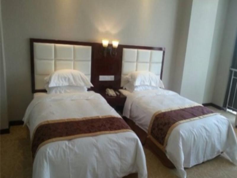 Синьсян: Xinxiang Zhongzhou Yihe Hotel