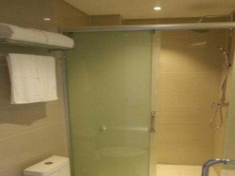 Синьсян: Xinxiang Zhongzhou Yihe Hotel