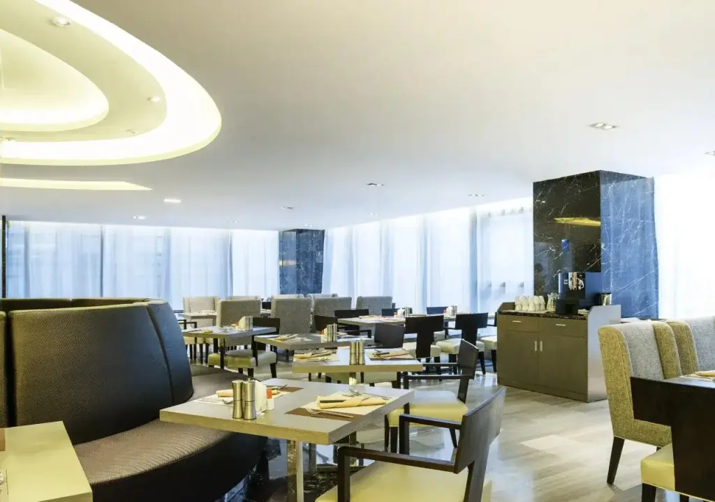 Нанкин: Novotel Nanjing Central Suning