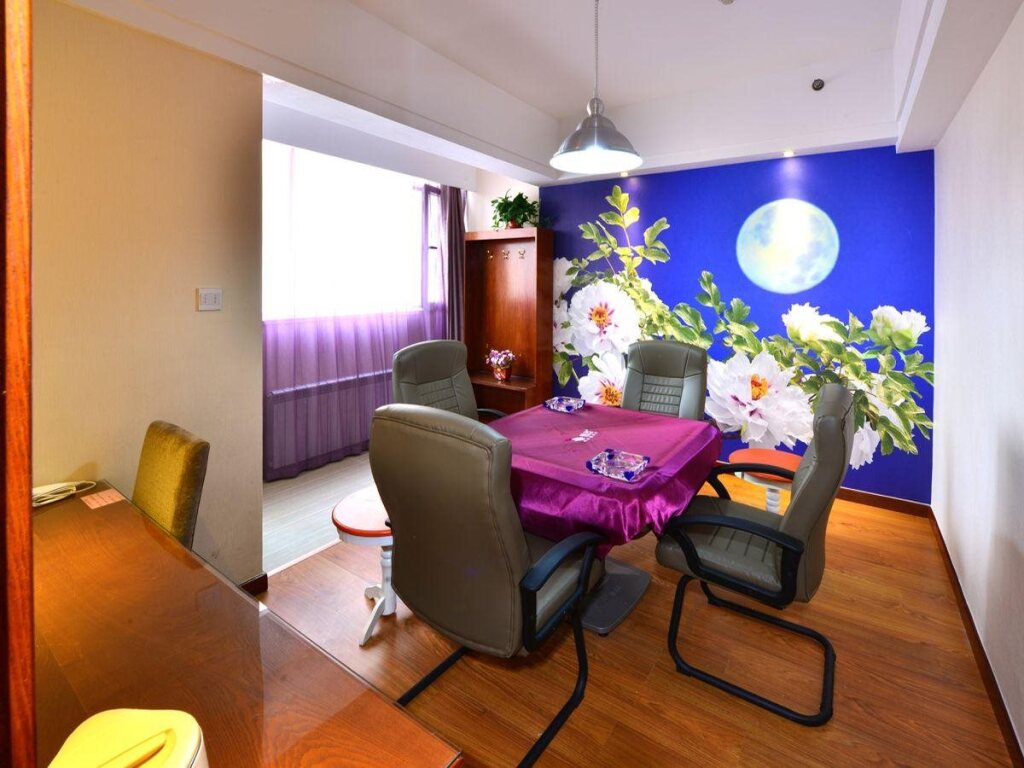 Циндао: Qingdao Feitong Digital Hotel