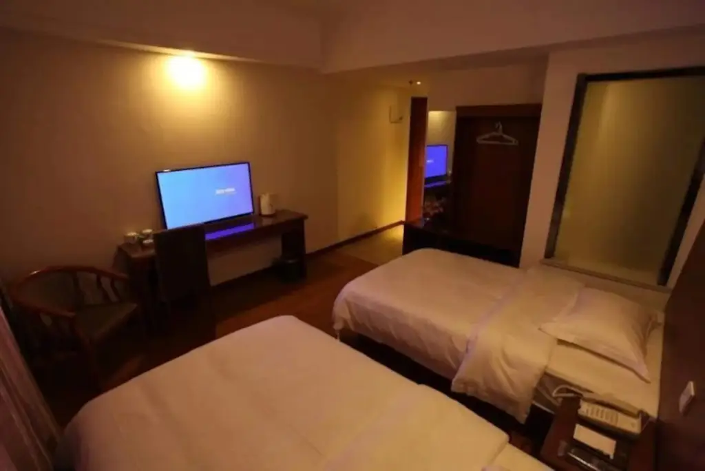 Циндао: Qingdao Feitong Digital Hotel