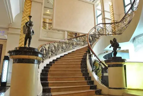 Regal Riviera Hotel — фото 1