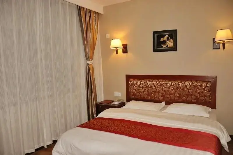 Чжанцзяцзе: Longyi Business Hotel