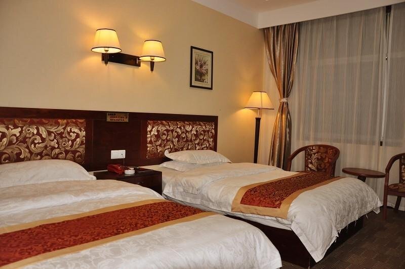 Чжанцзяцзе: Longyi Business Hotel