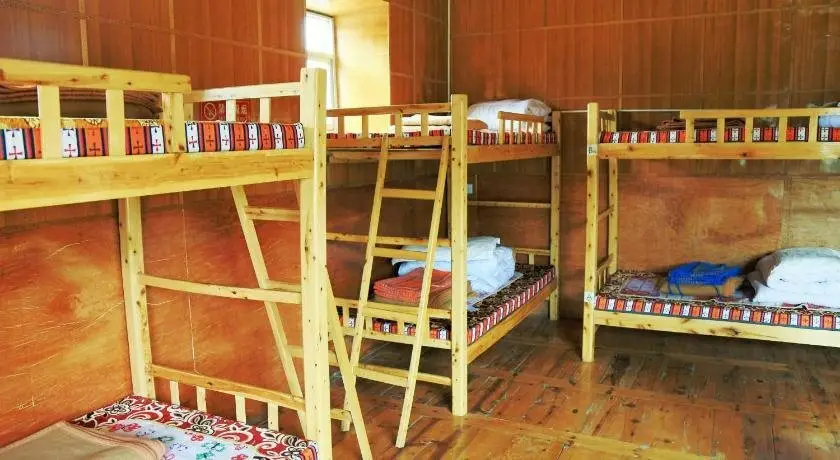 October Daocheng Youth Hostel — фото 1