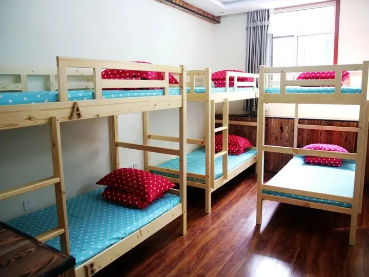 Циндао: Qingdao Neptune Hotel