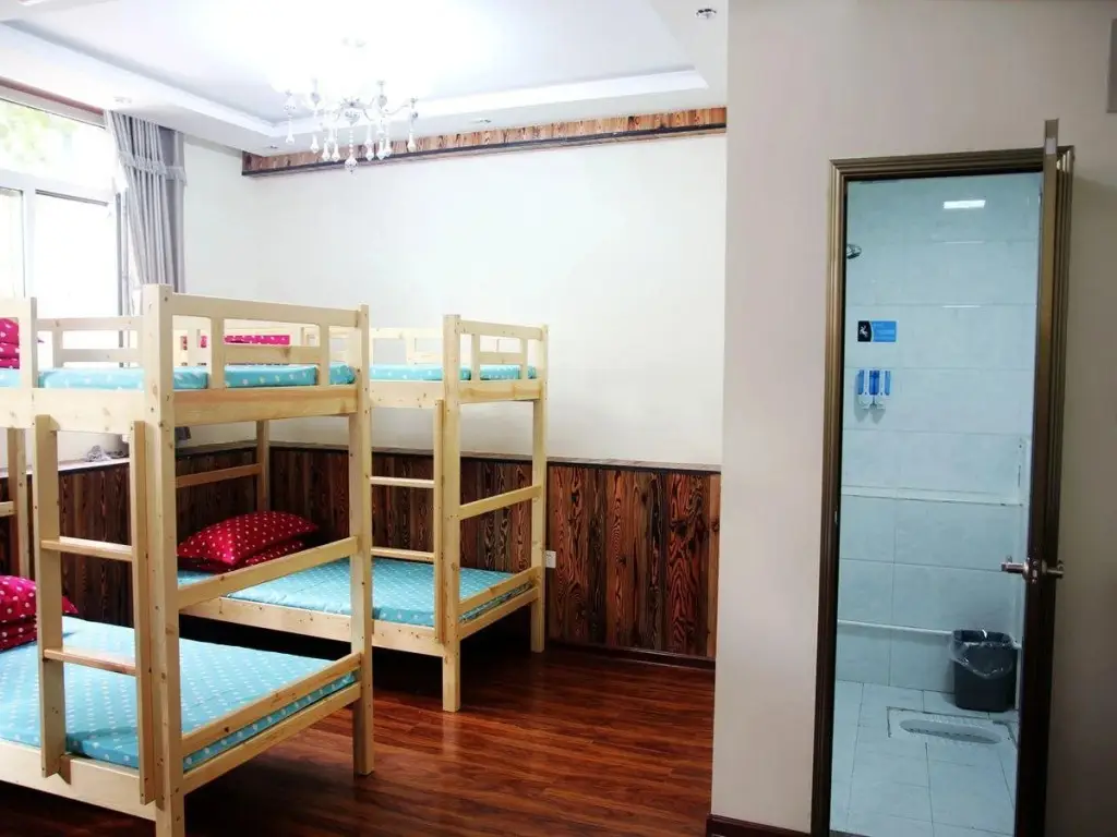 Циндао: Qingdao Neptune Hotel