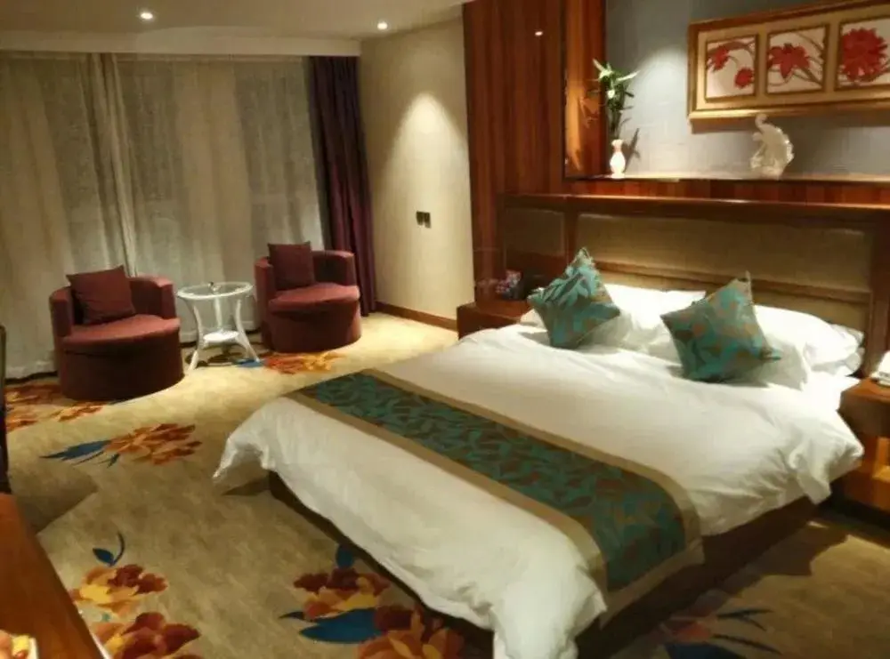 Циндао: Mingdu Gloria Plaza Hotel Qingdao