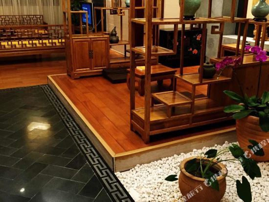Чунцин: Injoy Hotel- Nanbin Branch