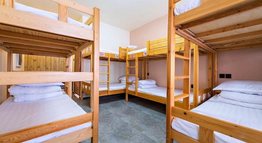 Пекин: Beijing Badaling Leo Great Wall Hostel
