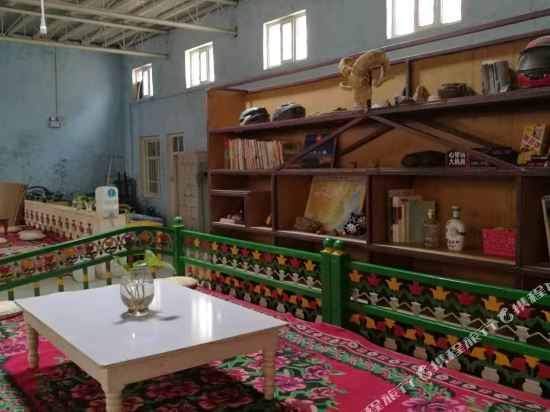 Турпан: Turpan Whitecamel Youthhostel