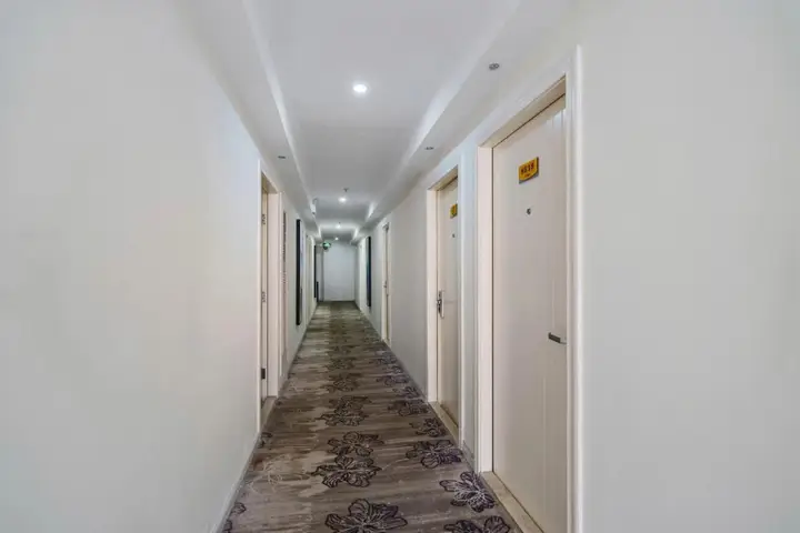 Шэньчжэнь: No. 8 Hotel Chain Dongmen Boutique Branch