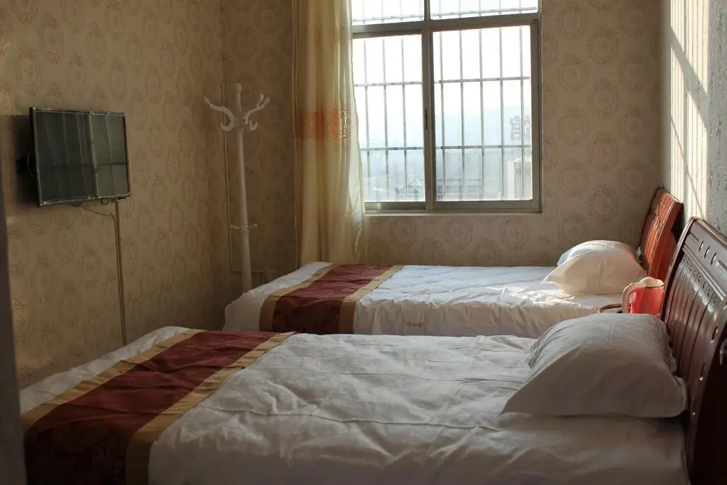 Куньмин: Kunming Peaceful Hotel Changshui Airport Branch
