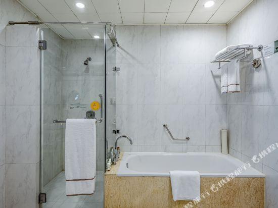 Huarui Jianguo Hotel — фото 1