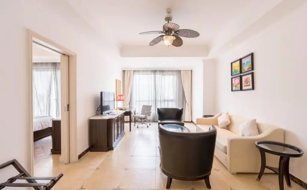 Санья: Отель Sanya Yalong Bay Sintra Suites