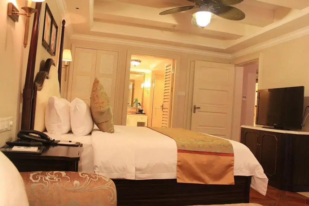 Санья: Отель Sanya Yalong Bay Sintra Suites