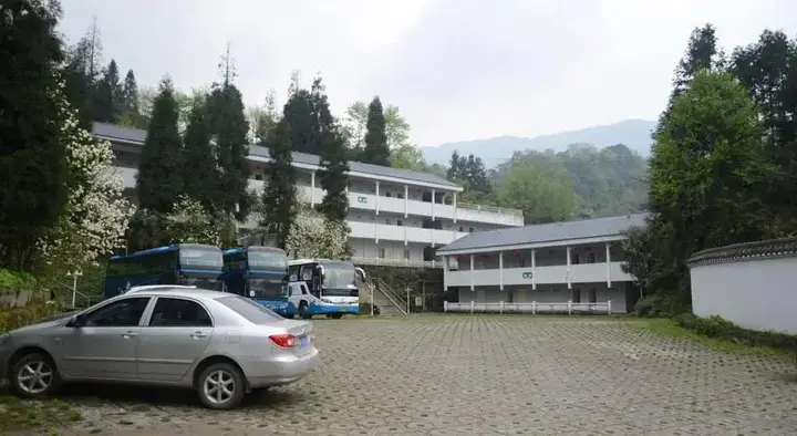 Яань: Bi Feng Xia Hotel