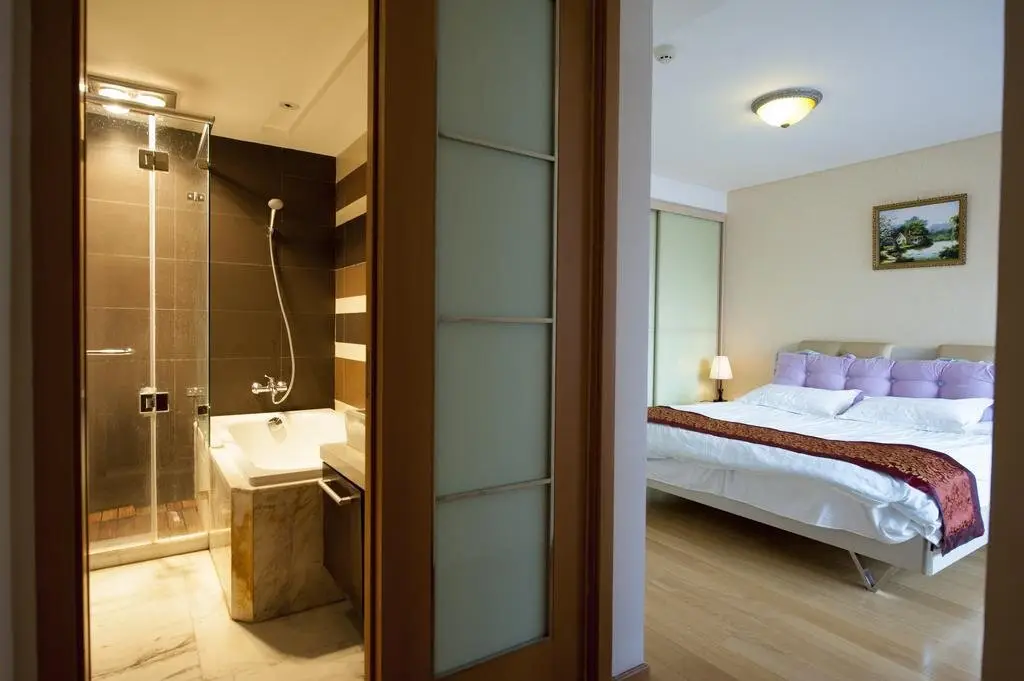 Чэнду: Chengdu Langyu Fulu Boutique Apartment