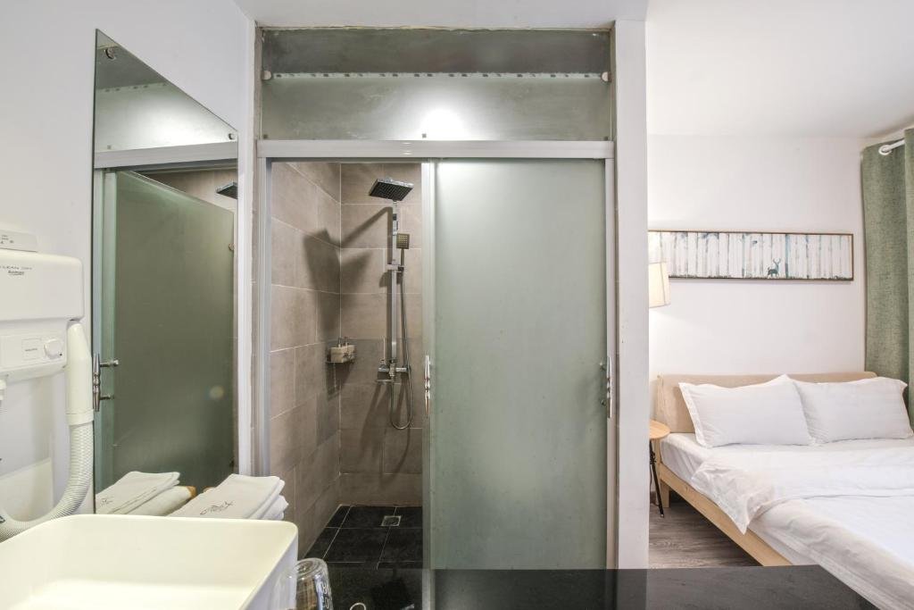 Шанхай: Hidden Garden International Youth Hostel - Oriental Pearl & Lujiazui