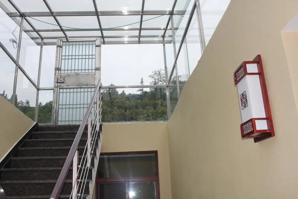 Чжанцзяцзе: Bizika Business Hotel