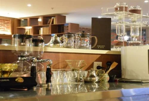 Циньхуандао: James Joyce Coffetel Qinhuangdao People Park Plaza