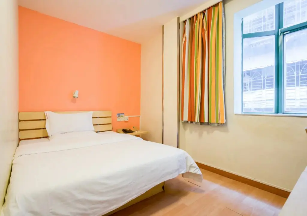 Гуанчжоу: 7 Days Inn Guangzhou Beijing Road Metro Branch