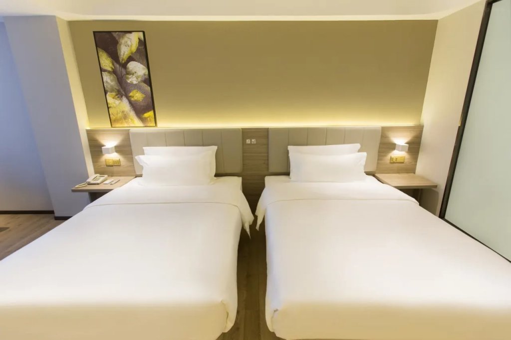 Гуанчжоу: 7 Days Inn (Guangzhou Jingxi Nanfang Hospital Tonghe Metro Station)
