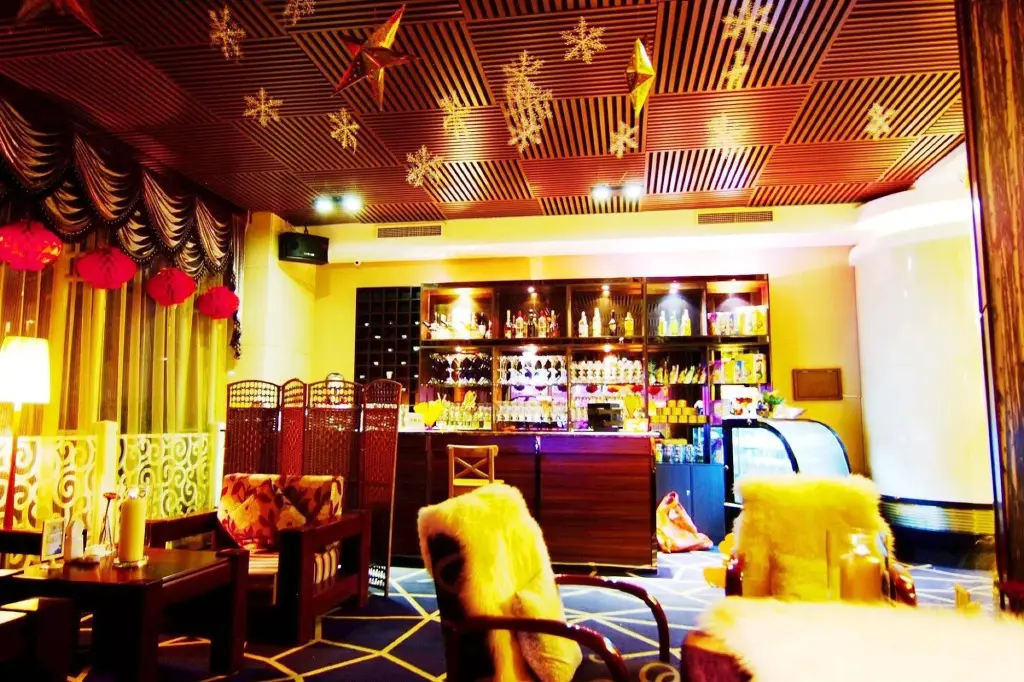 Шэньян: The Royal Fortune Hotel