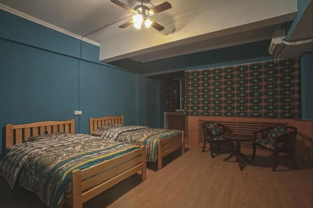 Чжунвэй: North By Northwest International Youth Hostel