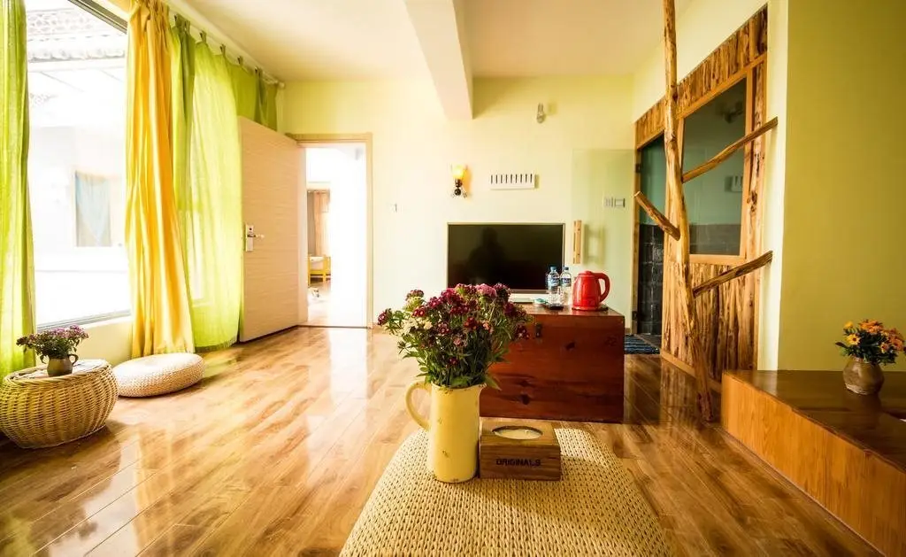 Дали: Dali Times Hostel