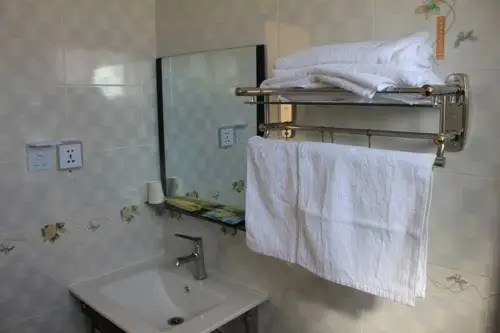 Дали: Dali Brother Youth Hostel