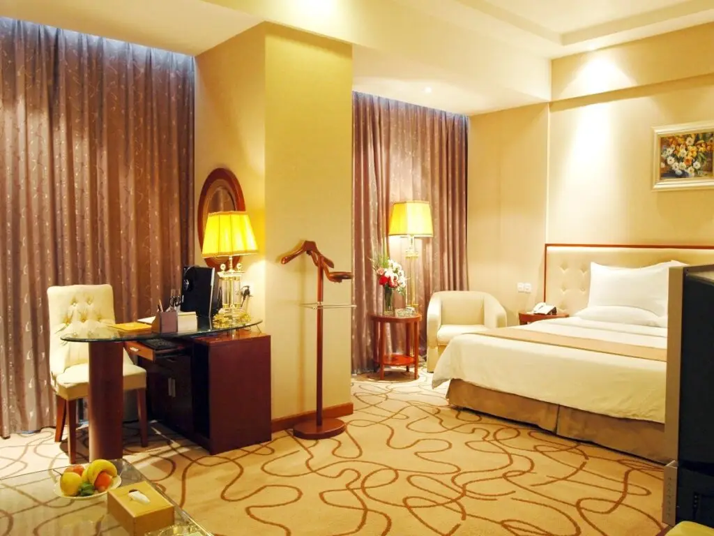 Наньчан: Galactic Peace International Hotel