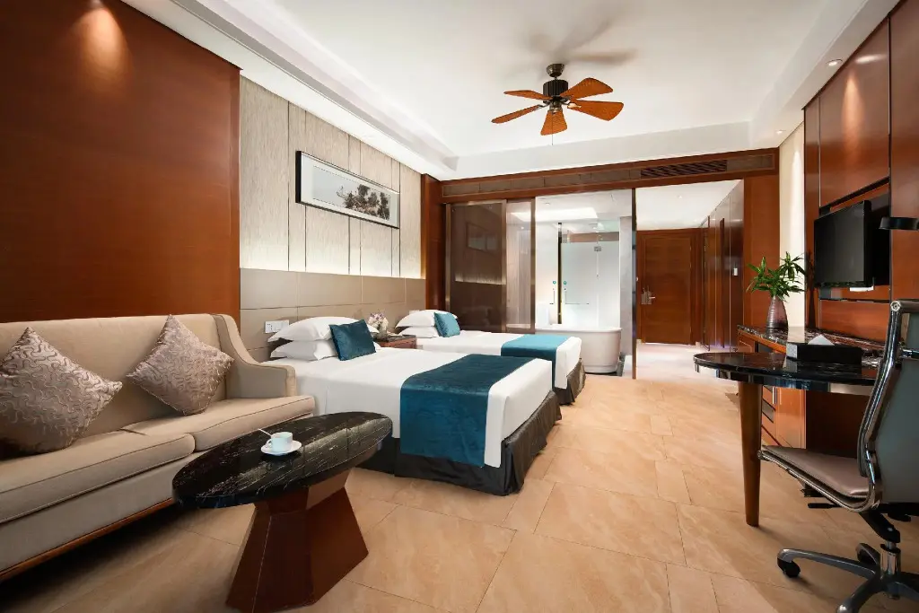 Lingao: HaiNan Country Garden Golden Beach Spring Hotel