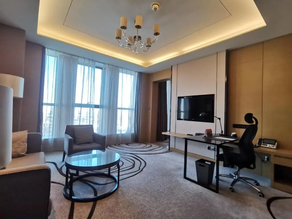 Тяньцзинь: Crowne Plaza Tianjin Meijiangnan