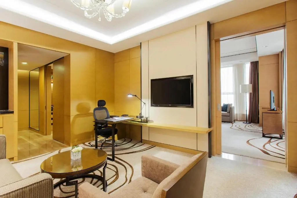 Тяньцзинь: Crowne Plaza Tianjin Meijiangnan