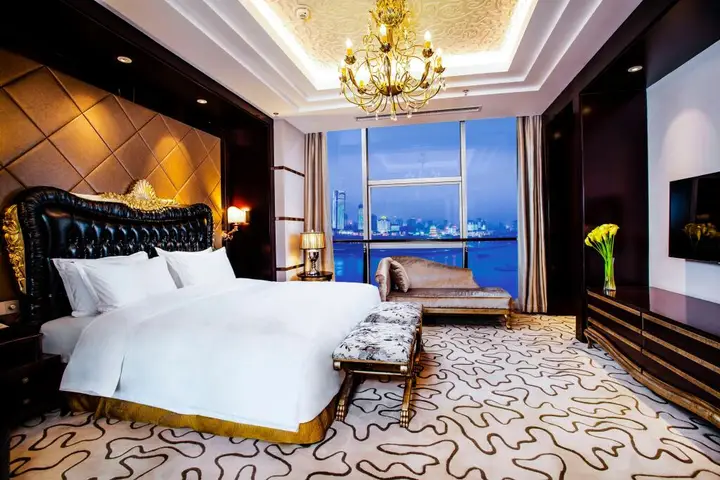 Наньчан: Holiday Inn Nanchang Riverside by IHG