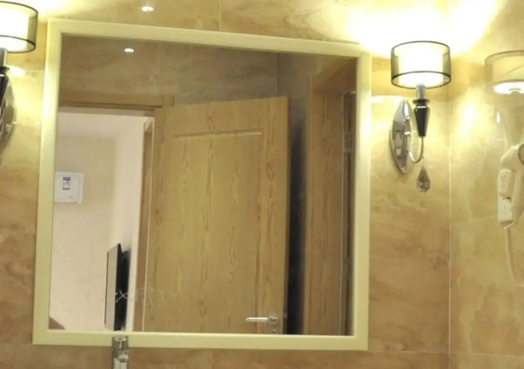 Цзинань: ibis Jinan Jingwu RD